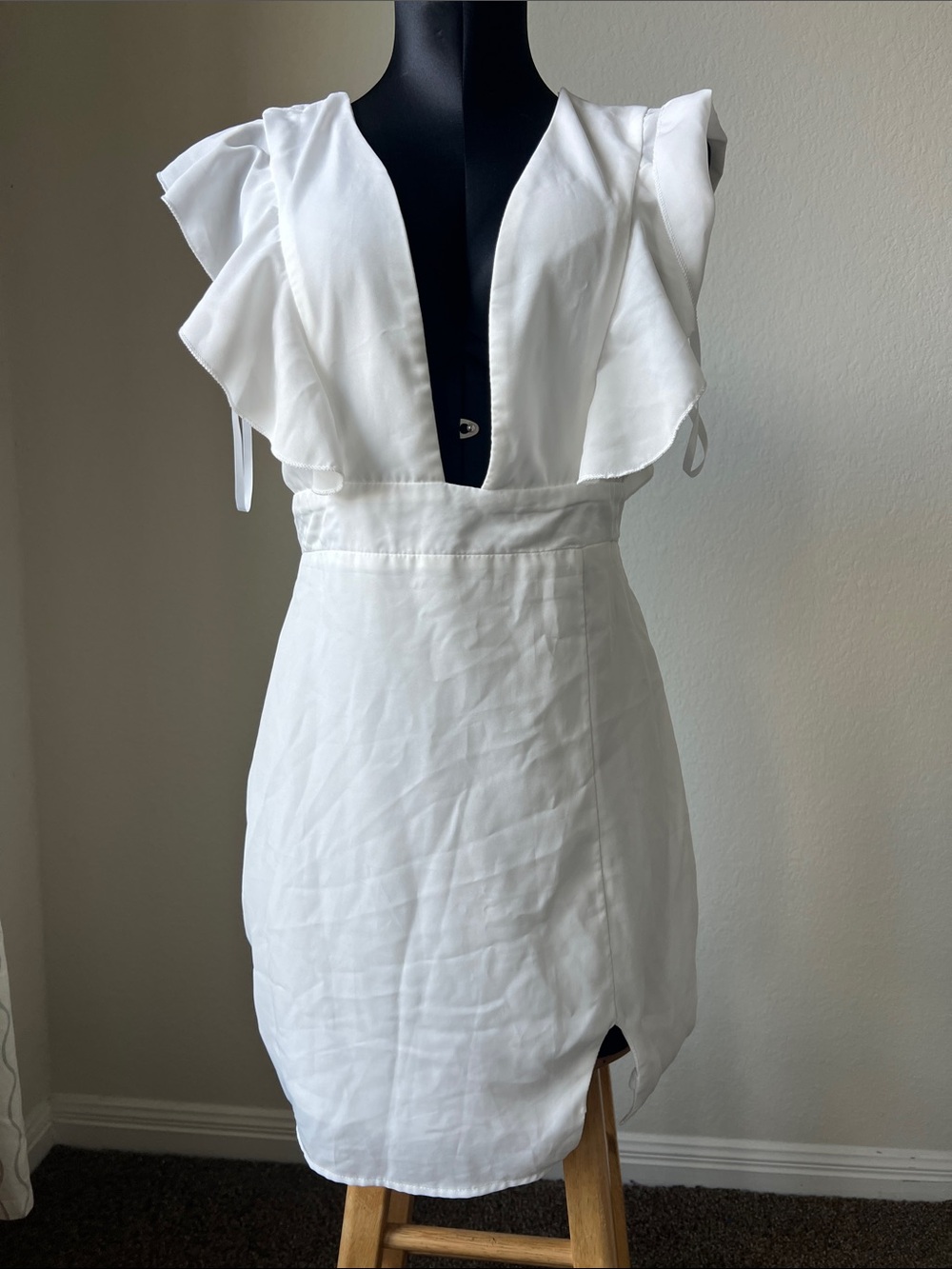 superdown White Ruffle V-Neck Mini Dress with Flutter Sleeves